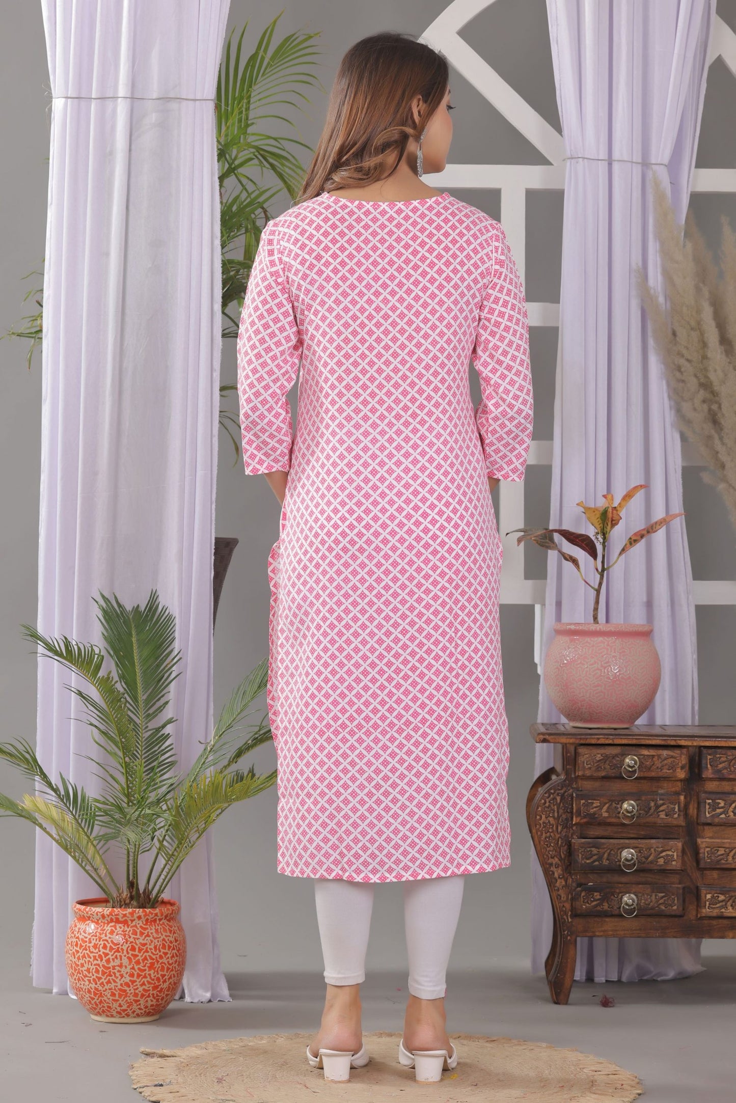VIlai Jaipur Women's printed straight kurta with embroidery work