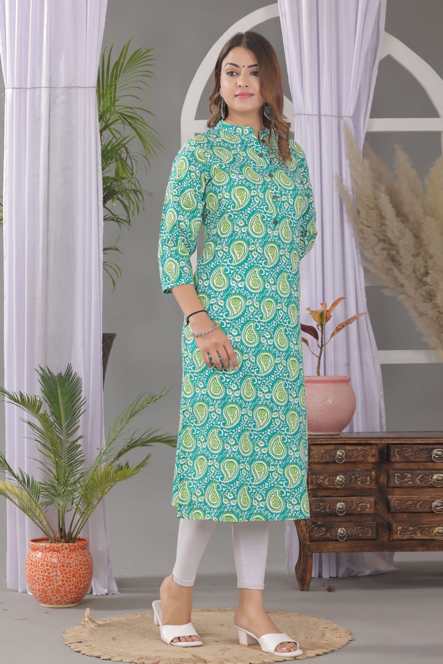 Women's printed straight kurta with coconut work