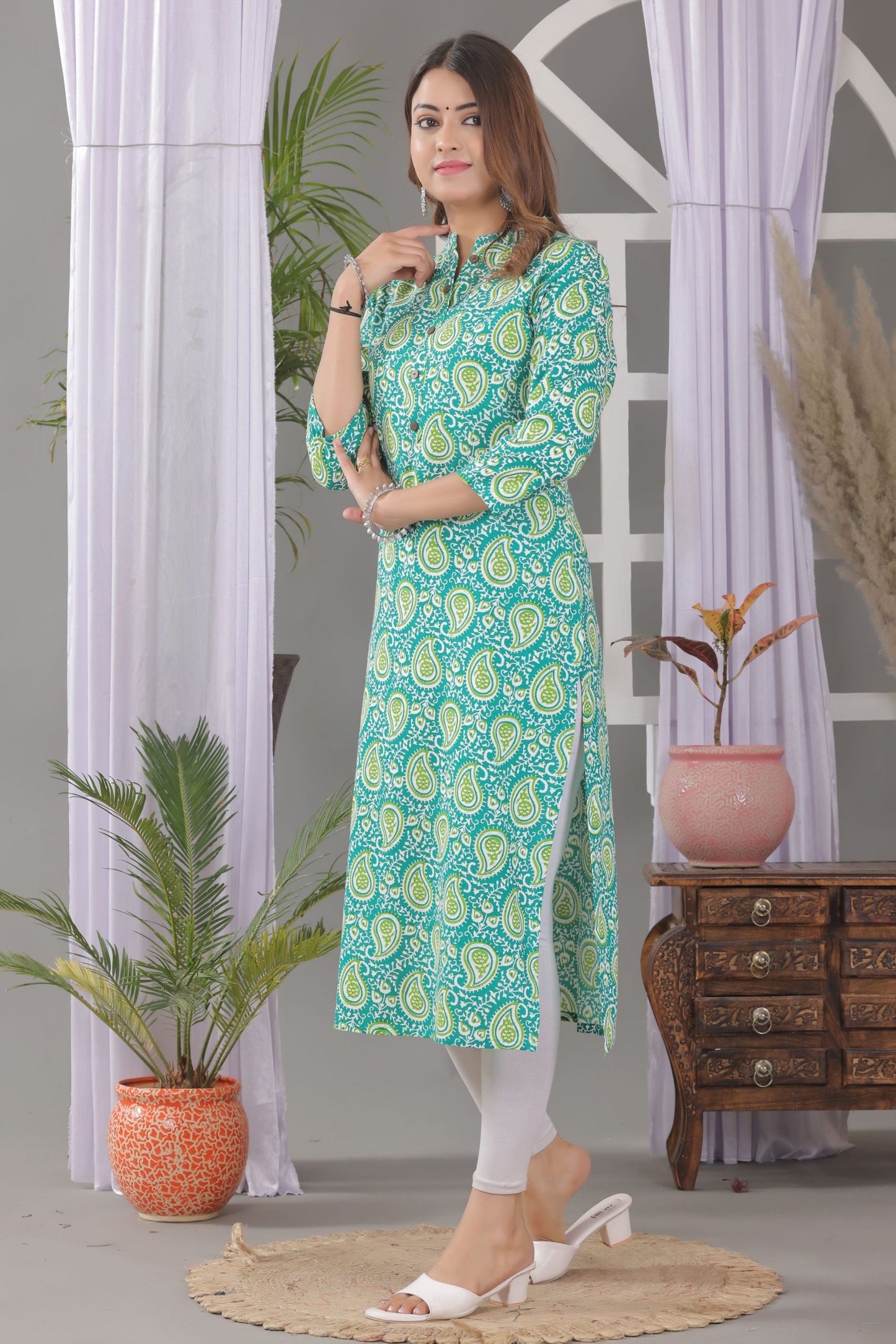 Women's printed straight kurta with coconut work