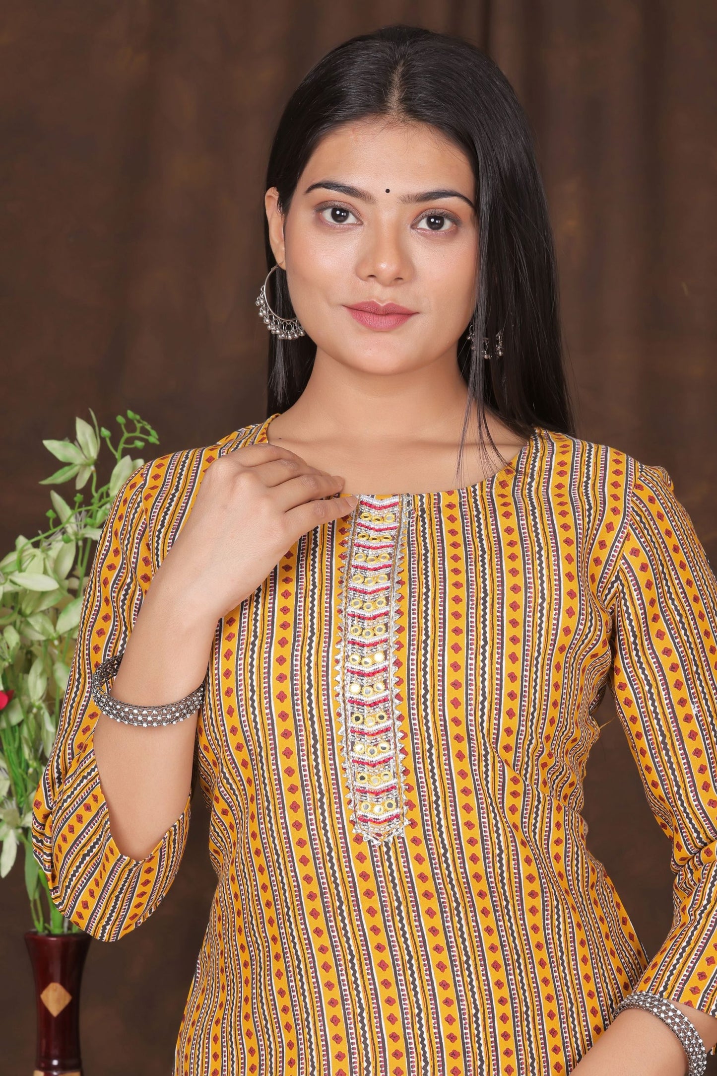 Women's embroidered striped printed straight kurta