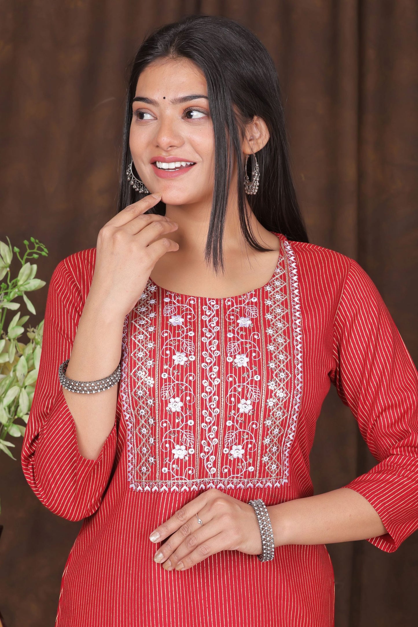 Women's embroidered striped printed straight kurta