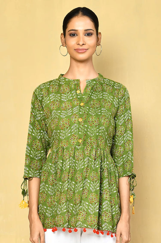 Vilai jaipur Women's Rayon Printed Short Kurta