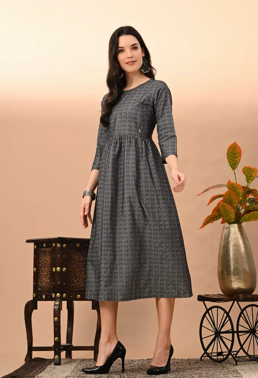 Women's South Cotton Yarn Dyed Maternity Dress – Vilai Jaipur