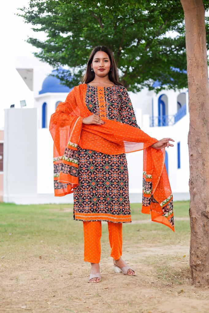 Women's rayon Printed New Straight Kurta pant & Dupatta