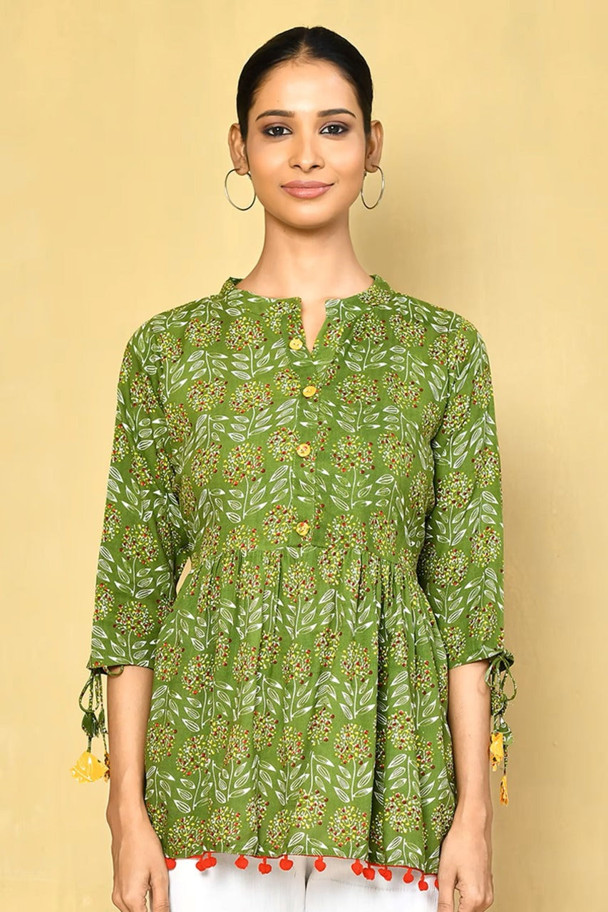 Vilai Jaipur Women's Rayon Printed Short Kurta