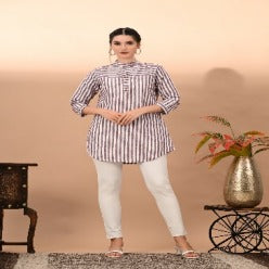 yarn dyed short kurta with button work
