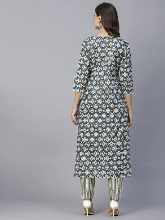 Women's printed   straight kurta with paint sets