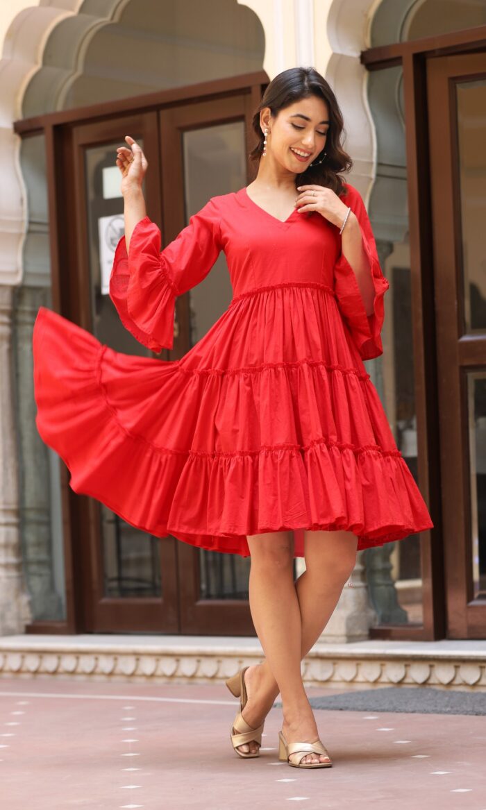 Canna lily red tiered drees