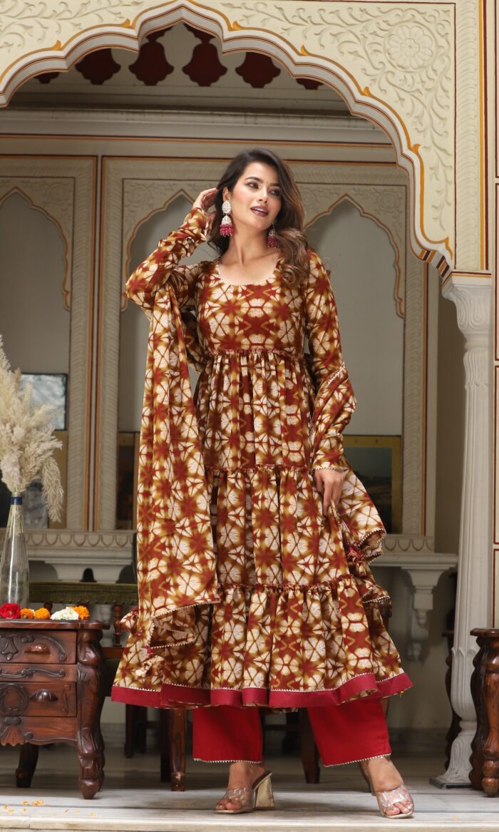 Maroon cosmos tiered anarkali