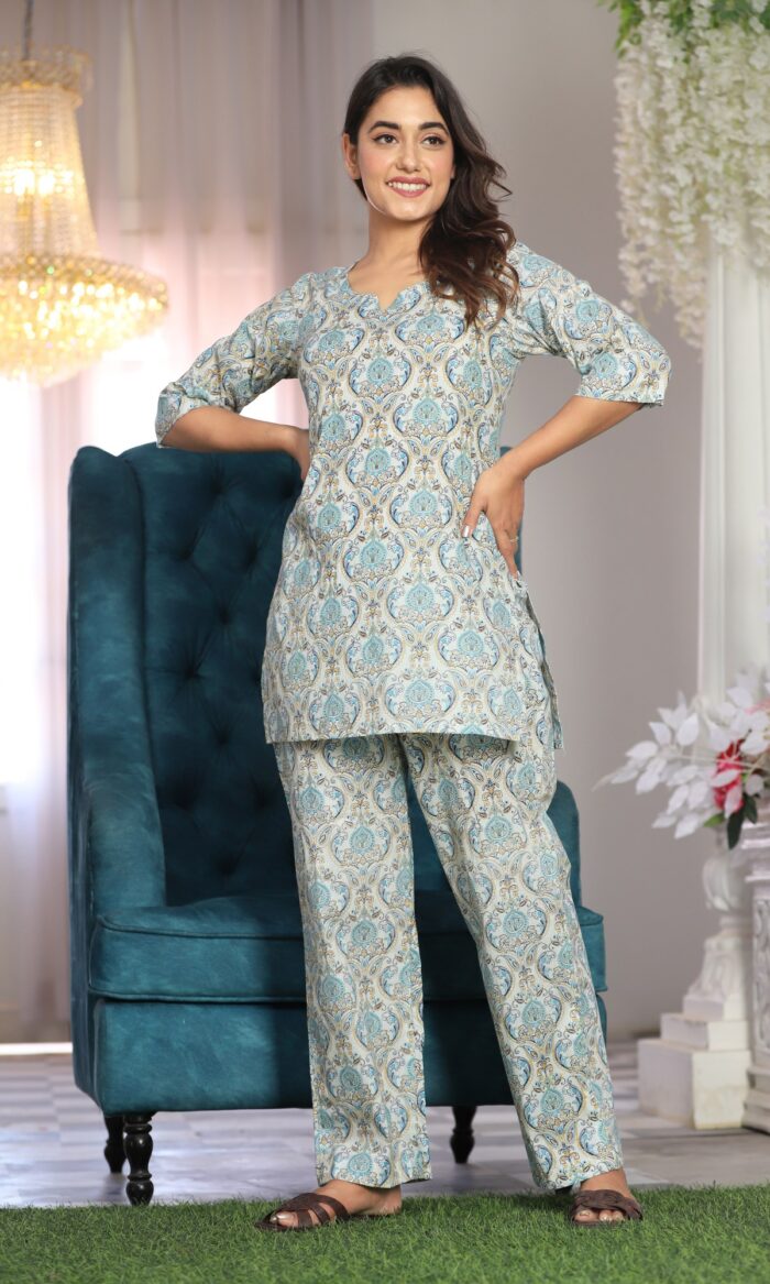Motif Booti Cotton Night Suit Set
