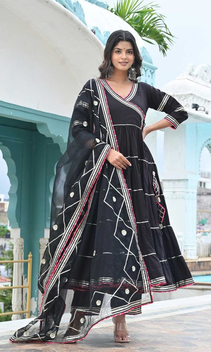 BLACK BEAUTY TIRED ANGRAKHA