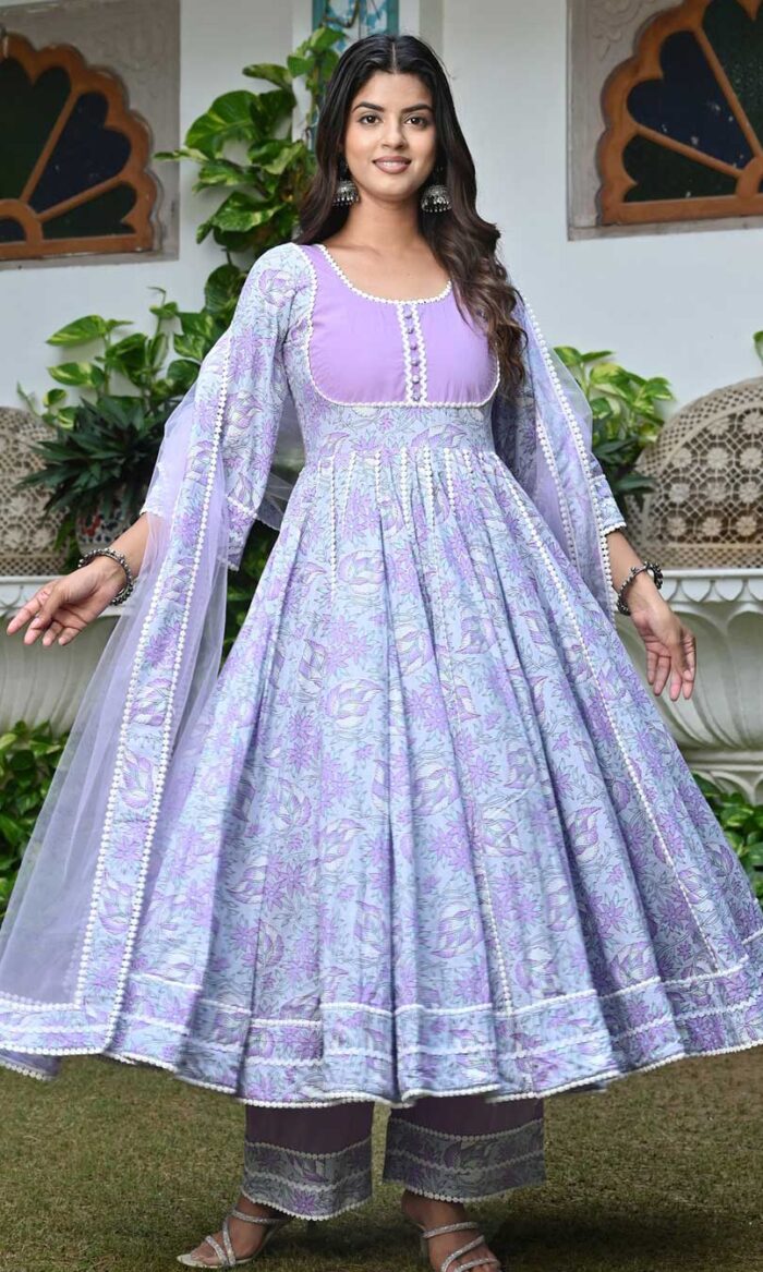 SWEET LILAC FLORAL KALIDAR WITH LACE WORK ANARKALI
